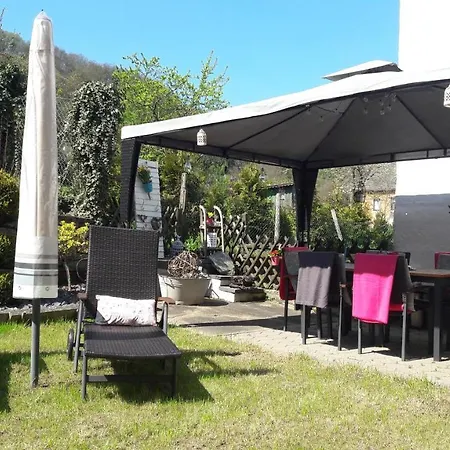 شقة Gastehaus Burgberg, Weinhaus Fries *